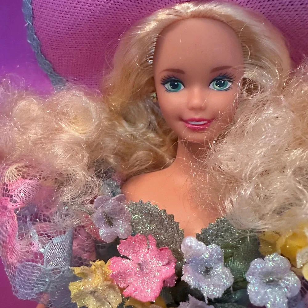 Spring Bouquet Barbie Limited Edition 1994 Enchanted Seasons Pastel NEW 12989